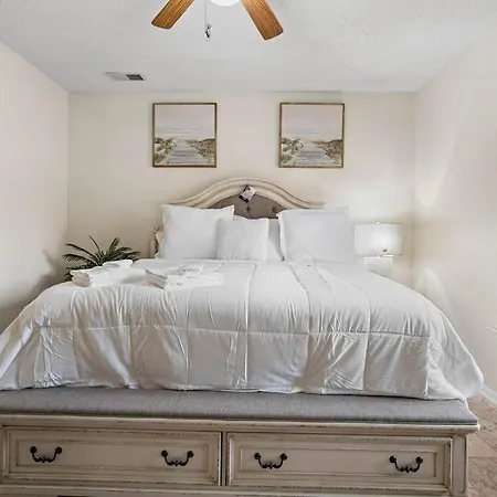 Cozy 4B 2 5B University Home King Beds Jacuzzi Charlotte Exterior photo